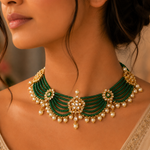 Load image into Gallery viewer, Traditional Green Bead & Pearl Gold Choker Necklace
