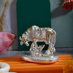 Load image into Gallery viewer, Gau Mata Vatsalya Murti
