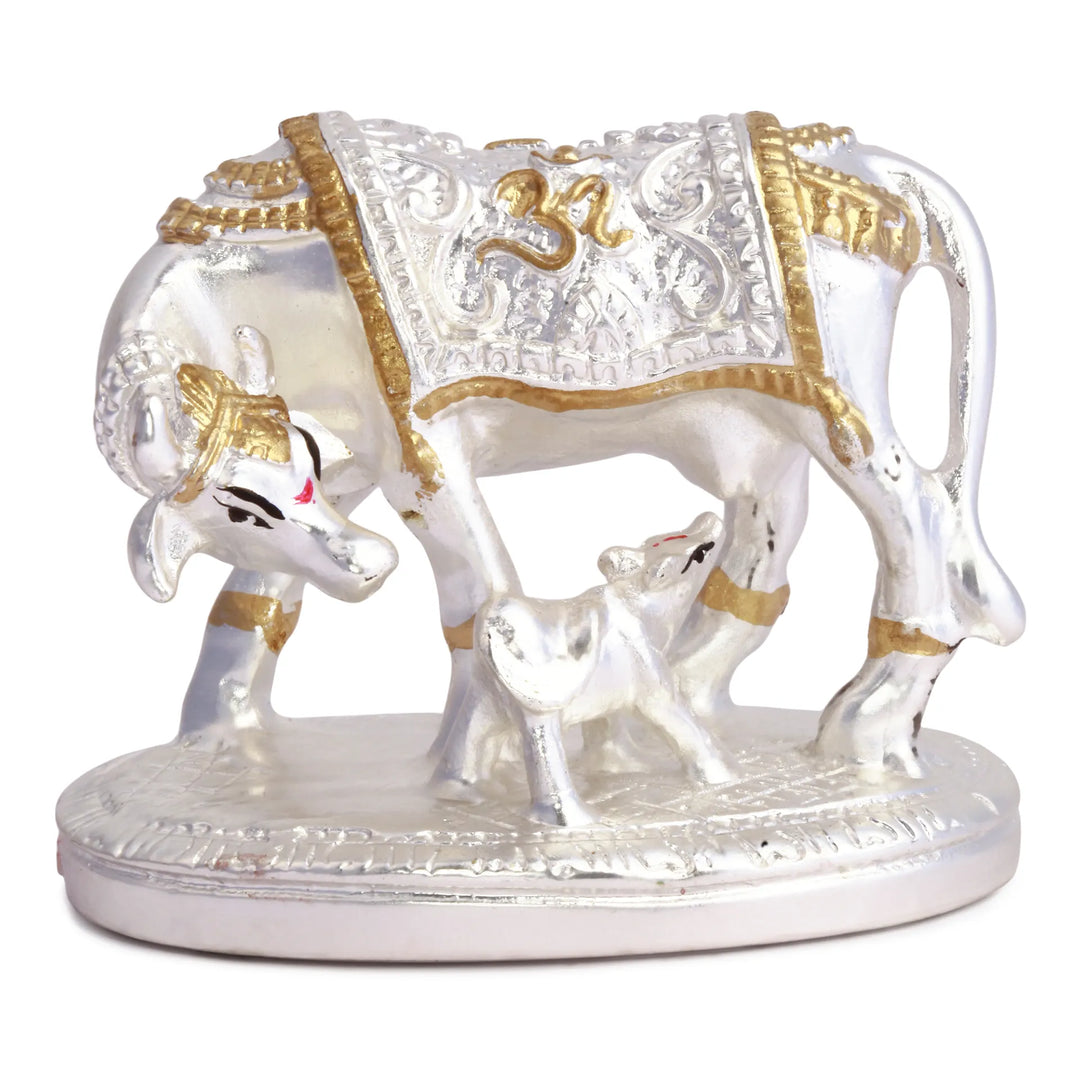 Gau Mata Vatsalya Murti