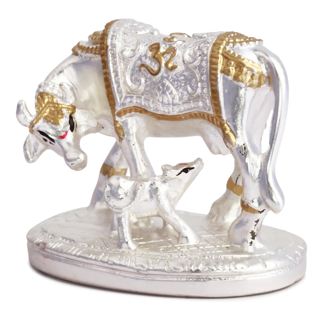 Gau Mata Vatsalya Murti