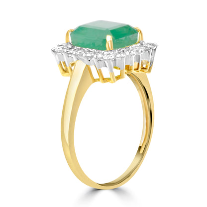 DIAMOND AND EMERALD RING